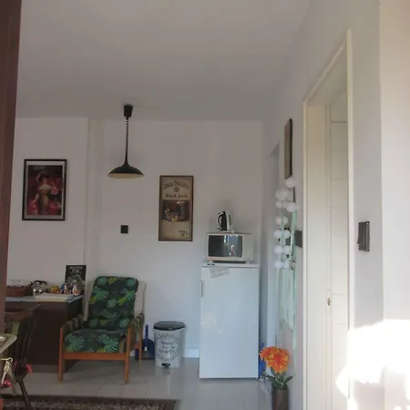 In - Balaton 18315 Csopak